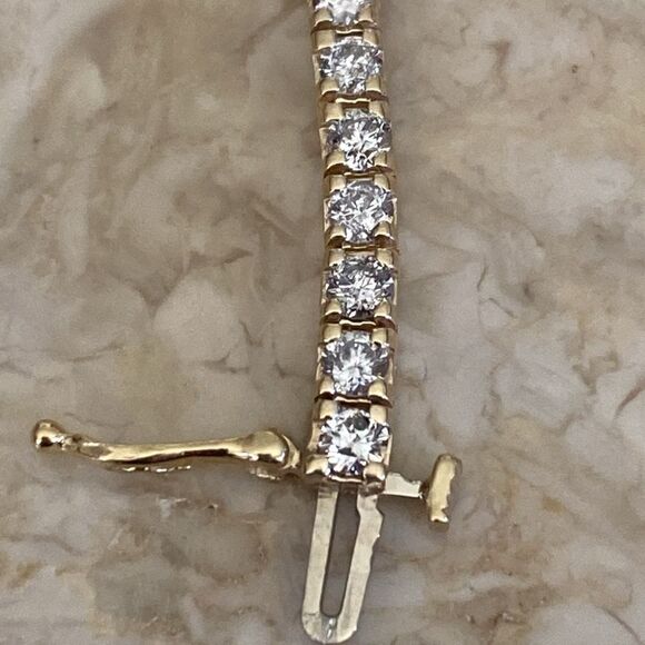 5.10 Carat Diamond Tennis Bracelet 14K Yellow Gold $17,000 Appraisal - Picture 8 of 12